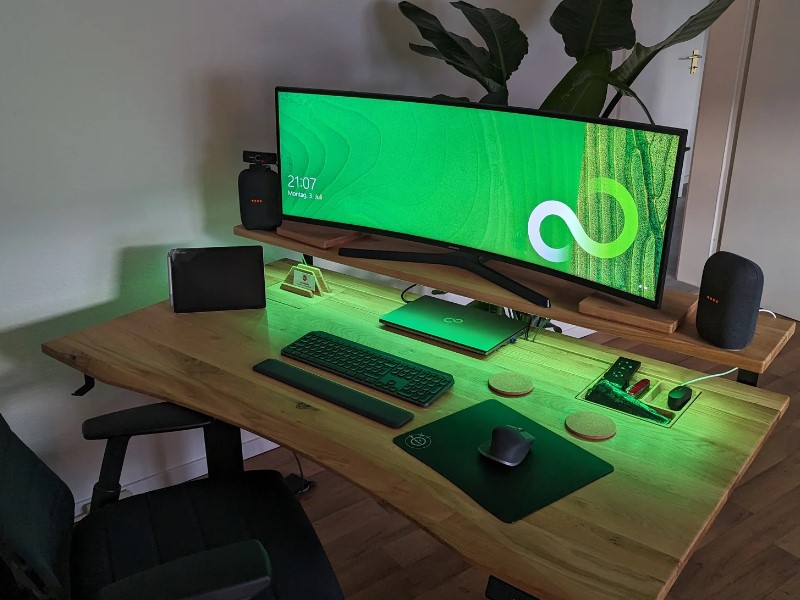desks made from solid wood for productivity