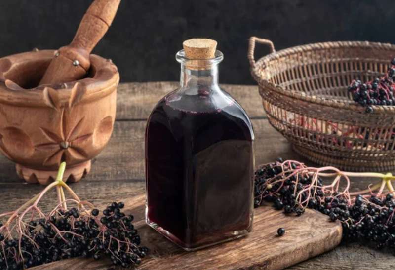 Why Aronia Juice is the Bold Secret Superdrink