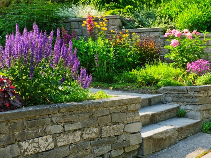 Choosing the Right Stone for Outdoor Steps