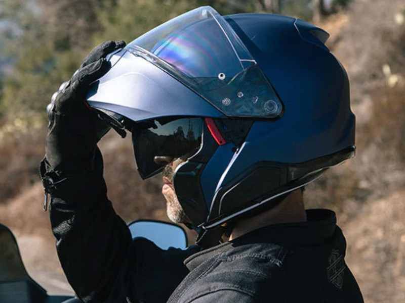 Flip-up Motorcycle Helmets as Secret Weapons